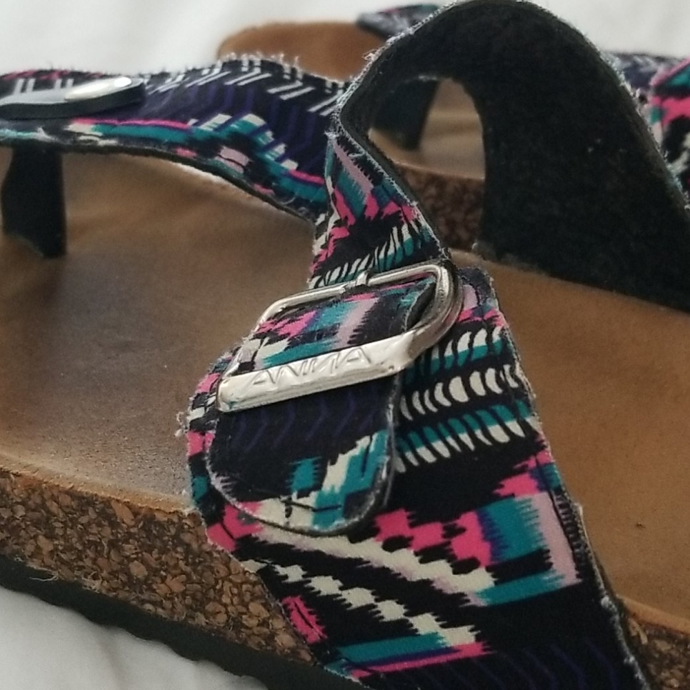 Sandals - Picture 2 of 2